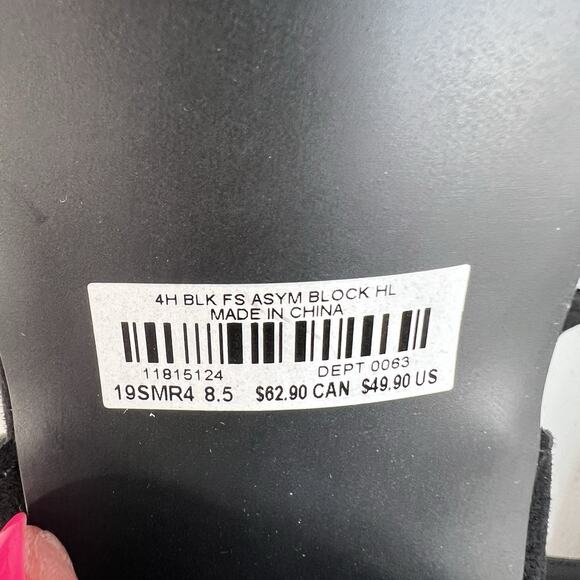 Torrid 8.5 W Asymmetrical Strap Block 2” Heel Sandal Black Strappy Wide Width - Picture 12 of 12